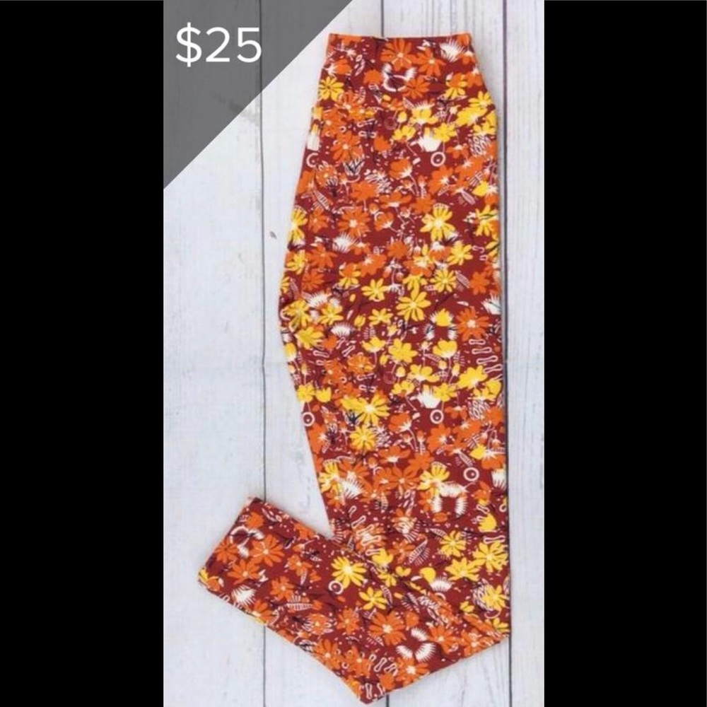 NWT os LULAROE LEGGINGS